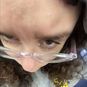 Meet your Posher, Cecilia